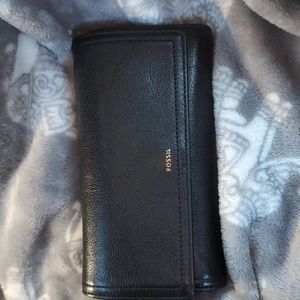 Fossil wallet